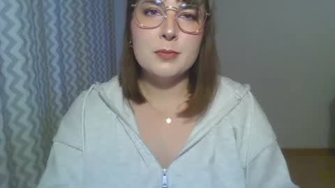 Clara online show from June 11, 6:50 pm