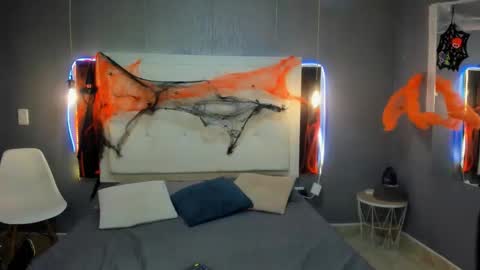 clarigil online show from October 31, 9:04 pm