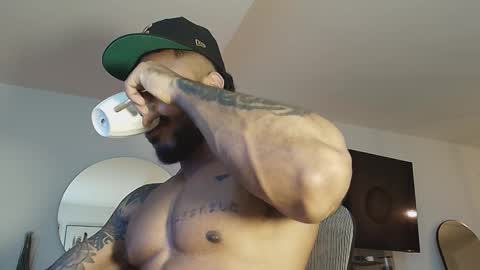 clark_strong online show from February 28, 10:08 am