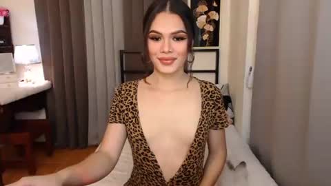 maika online show from September 13, 9:12 am