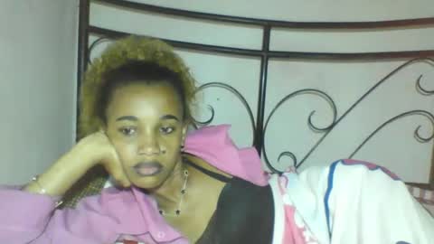 claudianne online show from April 11, 7:13 am