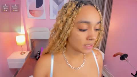 clauwdeen  wolf online show from December 16, 7:20 pm