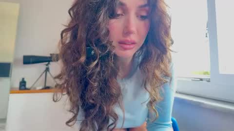 cleopatra_sinns online show from May 13, 9:30 am