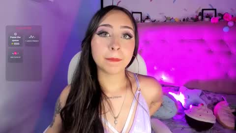 Snapshot of cloe_martinez_ chatting on February 28, 11:34 pm Cloe online show from February 28, 11:34 pm