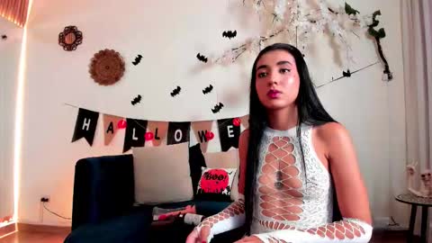 CLOE  online show from October 23, 3:52 am