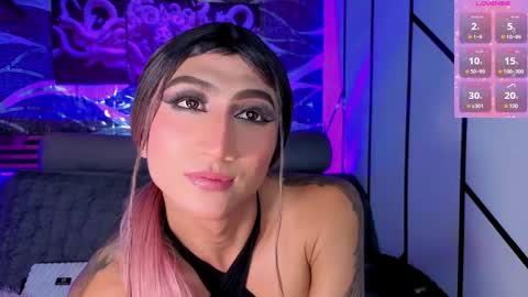 cloee_cameron online show from June 2, 9:39 pm