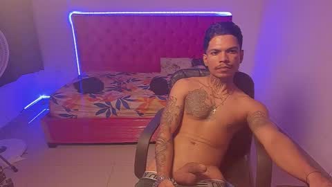 cloud_mckey8 online show from February 27, 4:05 am