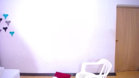 cock_whisperer69 online show from February 25, 7:38 pm