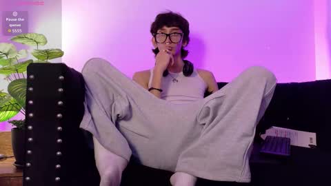 Lisandro T. online show from February 20, 5:07 am