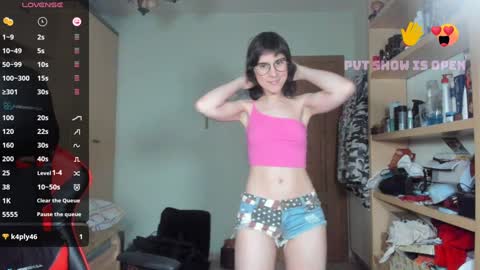 Snapshot of codyshome chatting on December 4, 8:23 pm Cody Bryan Maverick online show from December 4, 8:23 pm