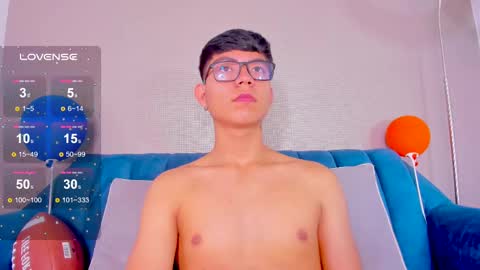 Snapshot of codytwink_ chatting on February 23, 2:14 pm Cody online show from February 23, 2:14 pm