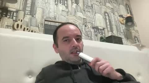 colambus83 online show from February 22, 3:36 pm