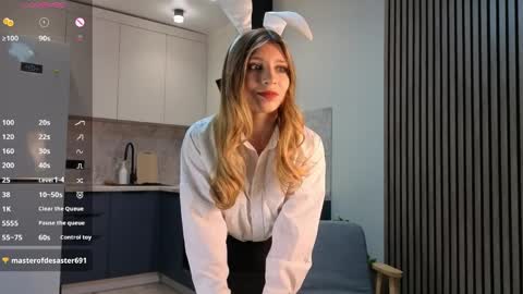 Carry online show from April 13, 11:25 am