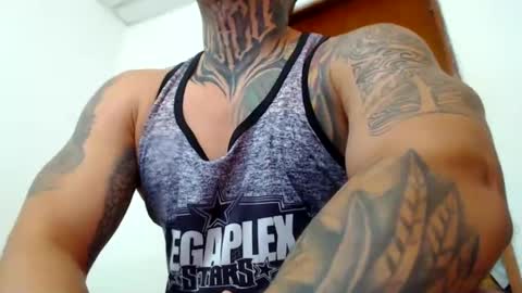 Snapshot of colombian_monster_cock chatting on February 9, 5:54 pm camilo online show from February 9, 5:54 pm