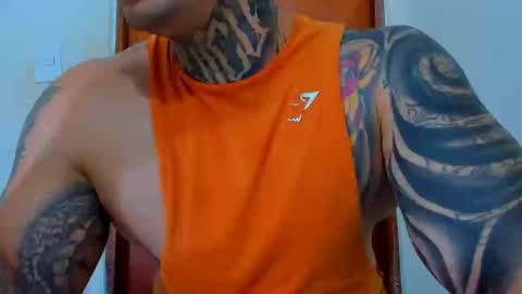 Snapshot of colombian_monster_cock chatting on October 21, 6:29 am camilo online show from October 21, 6:29 am