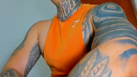 Snapshot of colombian_monster_cock chatting on October 1, 5:28 am camilo online show from October 1, 5:28 am