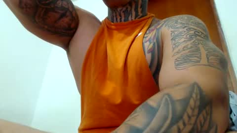 Snapshot of colombian_monster_cock chatting on February 13, 7:03 am camilo online show from February 13, 7:03 am