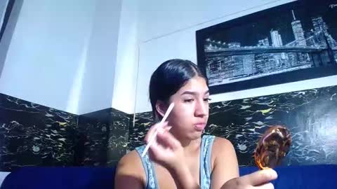  Nahomi  online show from December 19, 6:36 pm