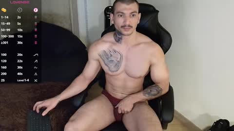 Snapshot of colombianmuscle8 chatting on February 20, 2:07 am colombianmuscle8 online show from February 20, 2:07 am