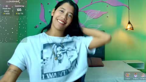 Snapshot of connie_bell chatting on October 21, 8:12 pm C O N N I E online show from October 21, 8:12 pm