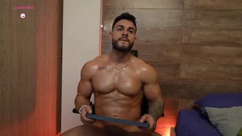 connor_h1 online show from May 20, 2:19 am