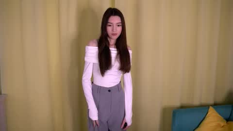 Ellie online show from March 15, 8:29 am