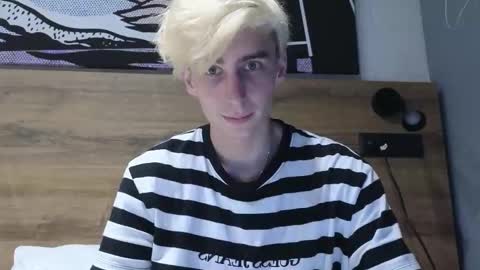 Snapshot of cookie_sex chatting on October 17, 1:09 am cookie_sex online show from October 17, 1:09 am