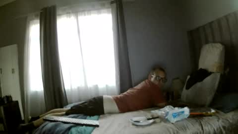cookiecandyx online show from July 28, 3:43 pm