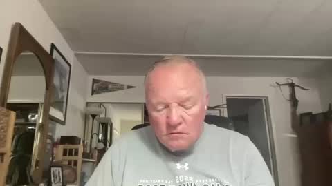 Snapshot of cookoosnest chatting on October 19, 2:55 pm cookoosnest online show from October 19, 2:55 pm