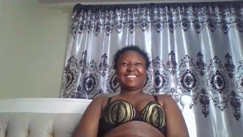 coolgirl001 online show from November 4, 2:13 am