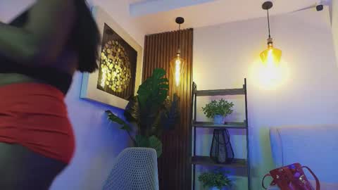 Snapshot of coral_lise chatting on September 27, 11:30 am Coral online show from September 27, 11:30 am