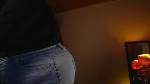 Snapshot of coraline_latin chatting on September 15, 10:55 pm Coraline online show from September 15, 10:55 pm