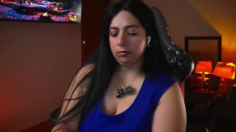 Snapshot of coraline_latin chatting on October 16, 2:22 am Coraline online show from October 16, 2:22 am