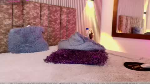 C O R A L  C A L I O P E   online show from November 3, 12:17 pm