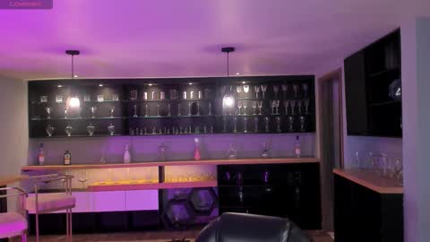 Corinne Russo online show from October 20, 5:34 am