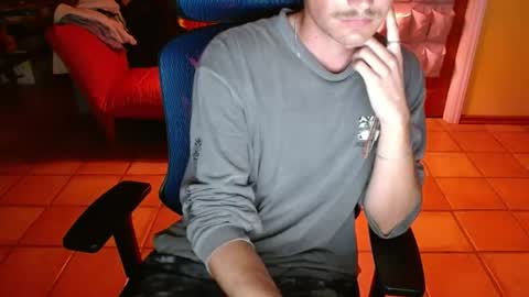 couldbesleeping online show from November 7, 2:47 am