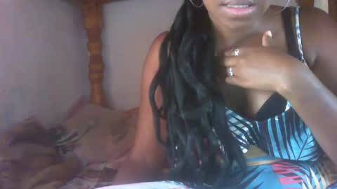 couleur_vanille online show from February 27, 6:24 am