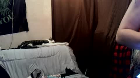 Alaskawildcouple online show from February 27, 10:33 am