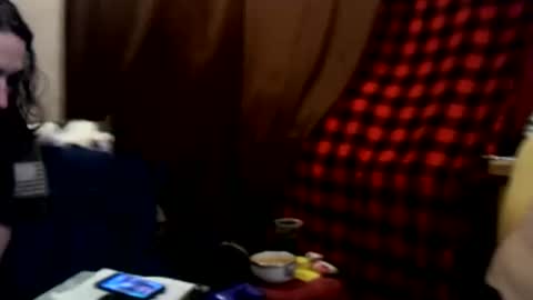 Alaskawildcouple online show from February 15, 10:22 am