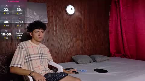 Val y Sal online show from June 22, 6:37 pm