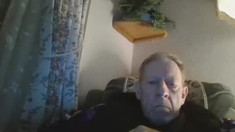 courieral1 online show from December 20, 5:31 pm