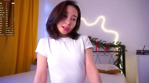 Yui online show from February 15, 7:10 am