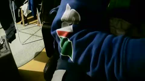 coyote017 online show from October 13, 5:59 pm