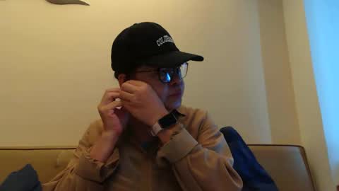 Kelly   online show from April 28, 9:02 am