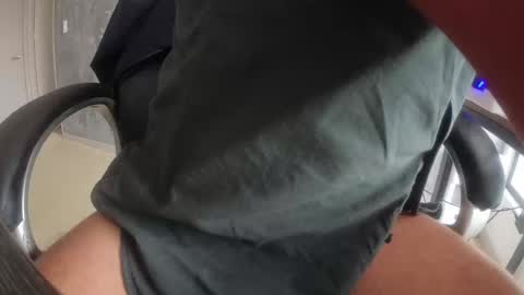 Snapshot of crazylive5 chatting on February 5, 8:57 pm crazylive5 online show from February 5, 8:57 pm