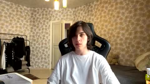 skinnybimmy online show from June 3, 1:14 pm