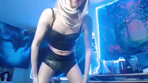 Sylvia online show from January 29, 1:58 am