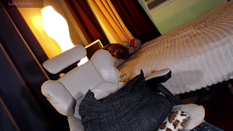 Celine online show from April 13, 12:53 pm