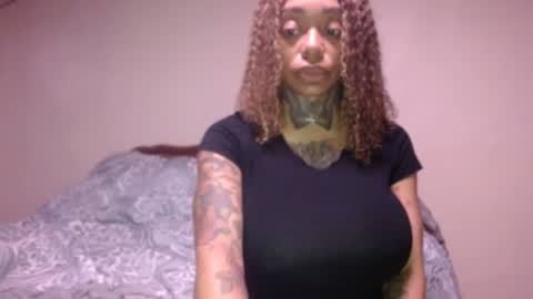 CreamyExotica online show from January 8, 8:42 am