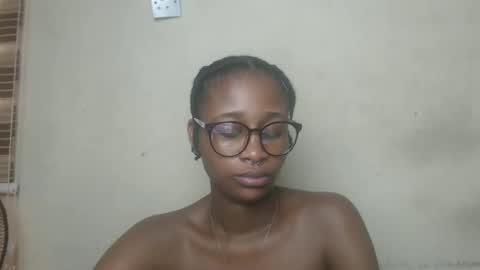 creamyxmuffin online show from September 25, 10:00 am